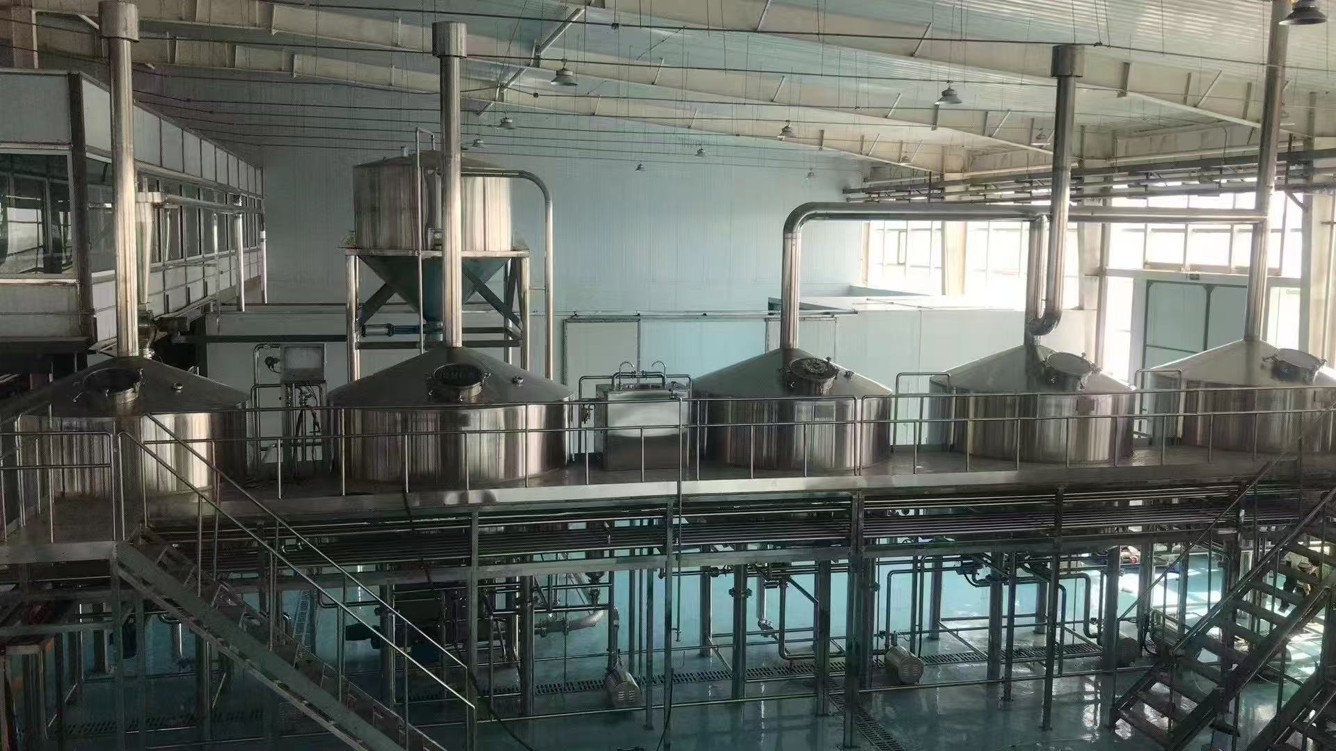 深泽精酿啤酒设备厂—精酿啤酒设备主要生产工艺与核心技术